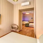 아파트 Downtownapartments - Croce Di Malta Royale *