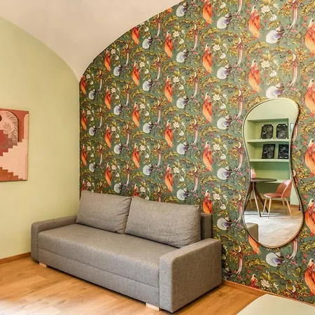 Downtown Srl - Croce Di Malta Royale 斯培西亚