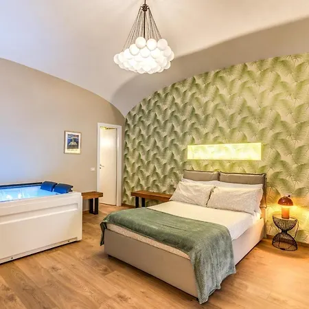 Downtown Srl - Croce Di Malta Royale